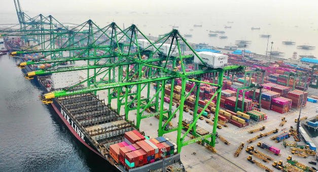 Jebel Ali Port in Dubai